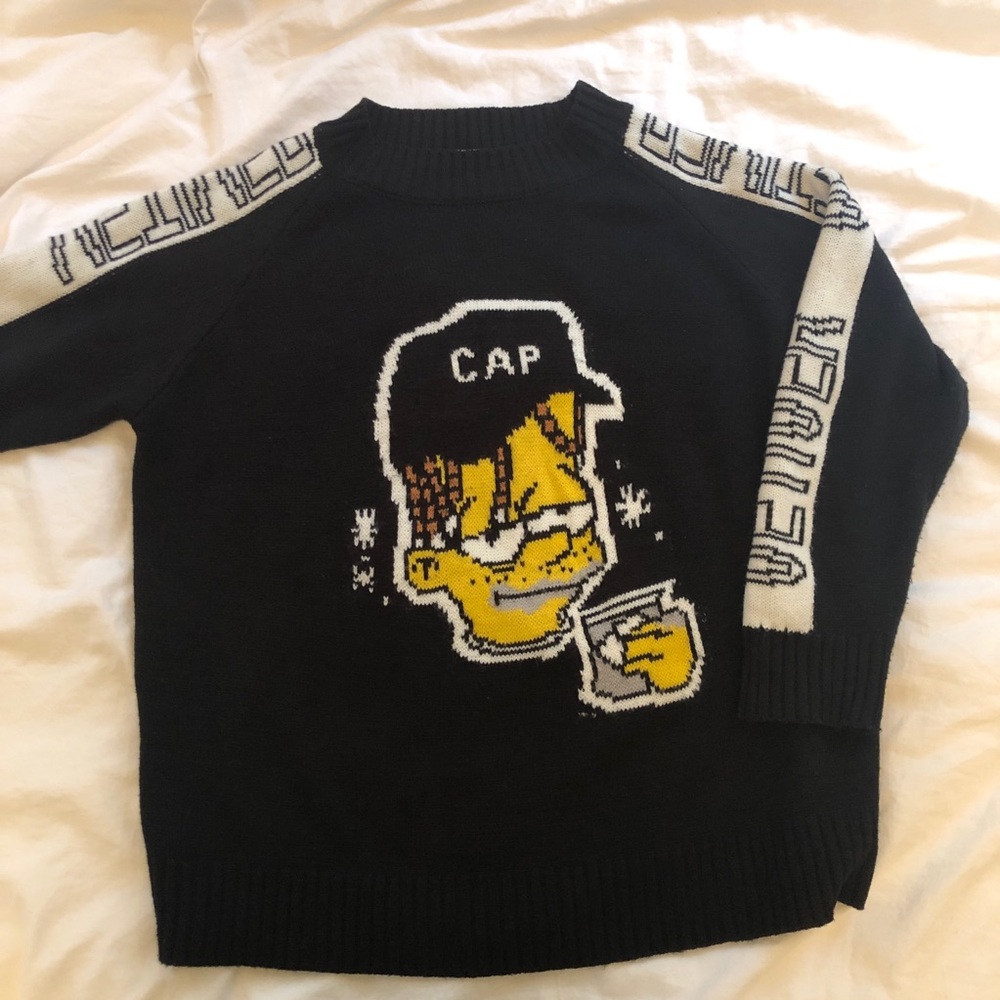 Simpson Sweater - Picture 3 of 4